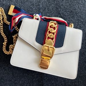 Super good condition Gucci sylvie bag small